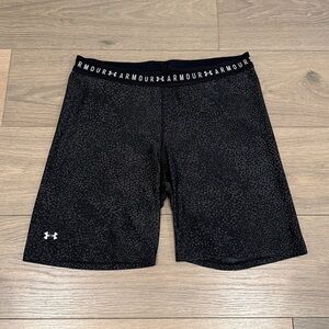 UNDER ARMOUR Black Gray Printed High Rise Biker Active Running Gym Short Size XL